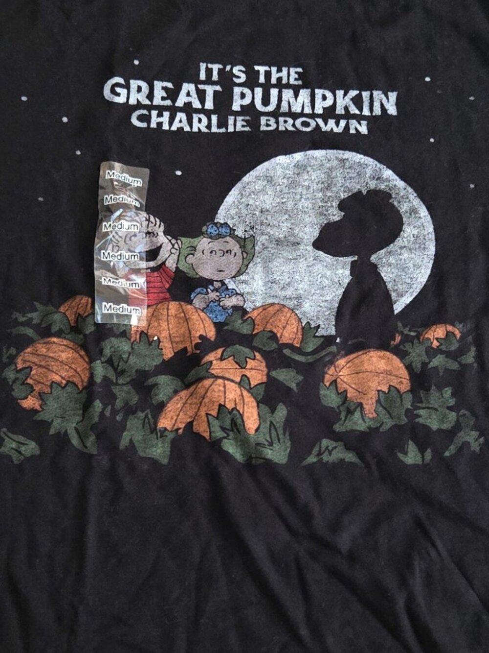 NWT Peanuts sz med Its the Great Pumpkin Charlie Brown black short sleeved shirt - Picture 3 of 4